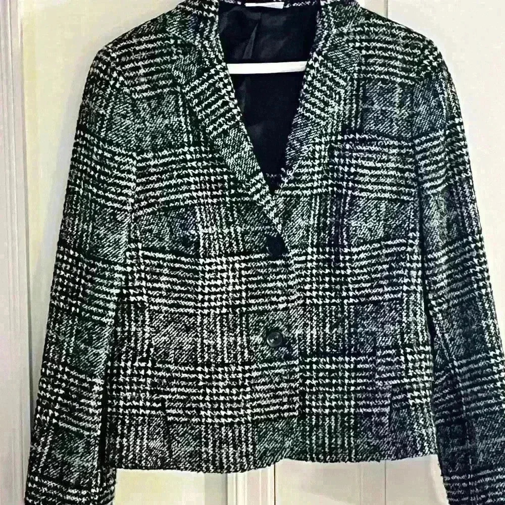 A-K-R-I-S Tweed Jacket Size 12 Black/White Tweed
